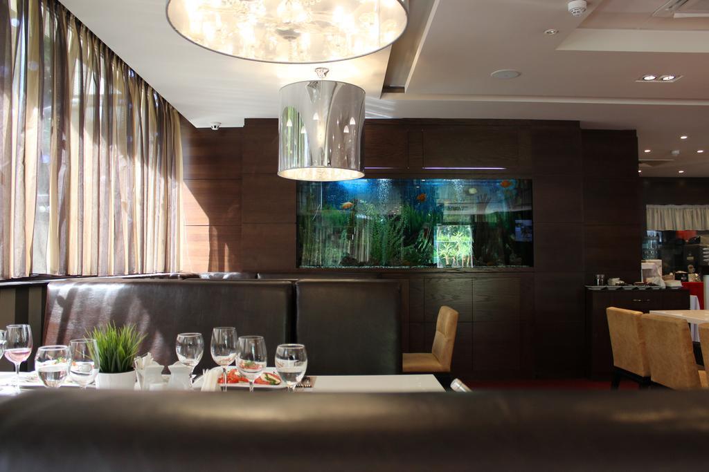Dream Hotel