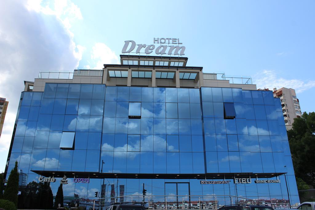 Dream 3*