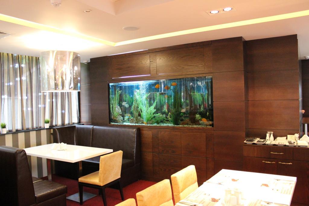 Dream Hotel 3*