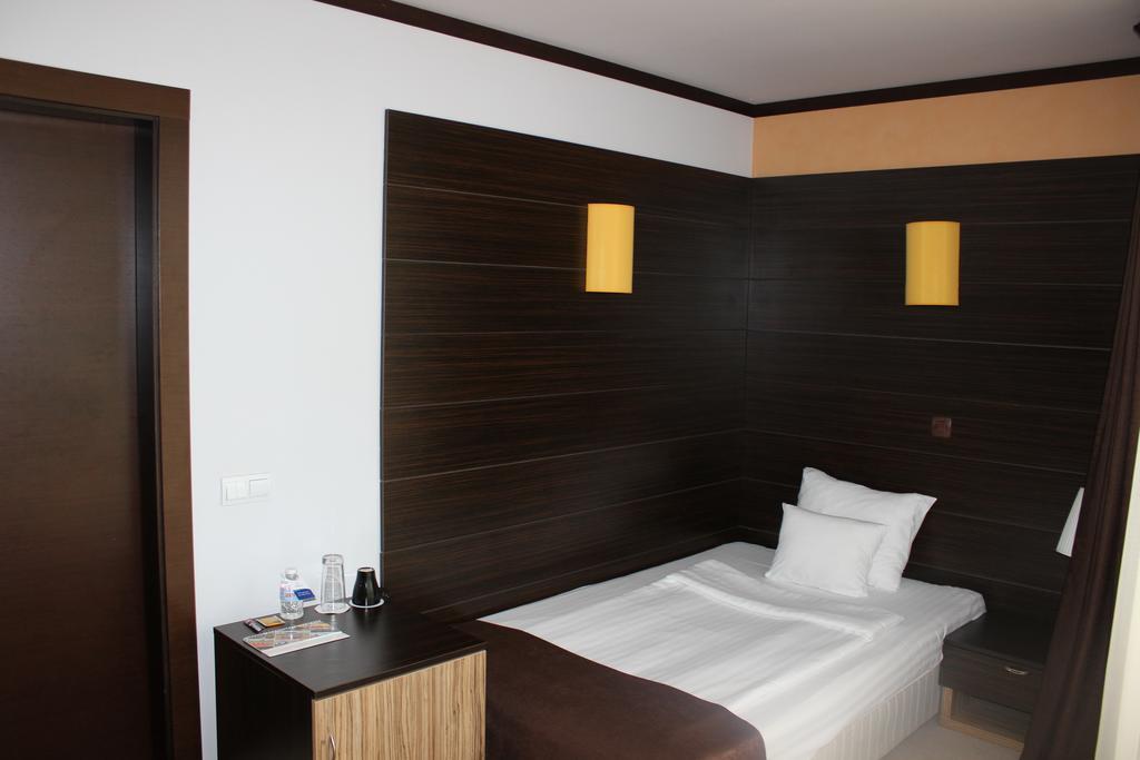 Hotel Dream 3*